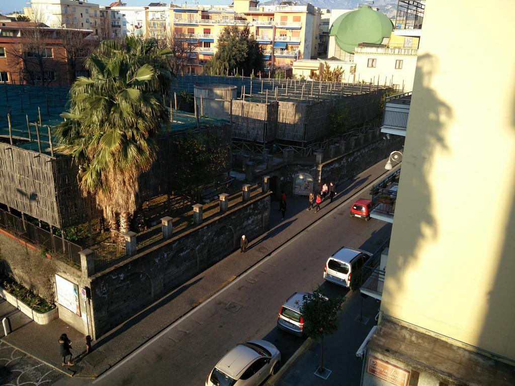 Piazza Lauro Suites Sorrento Bagian luar foto
